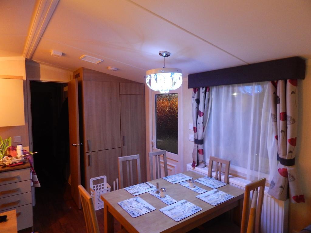 Presthaven Sands Holiday Park 3 And 2 Bed Caravans Prestatyn Quarto foto